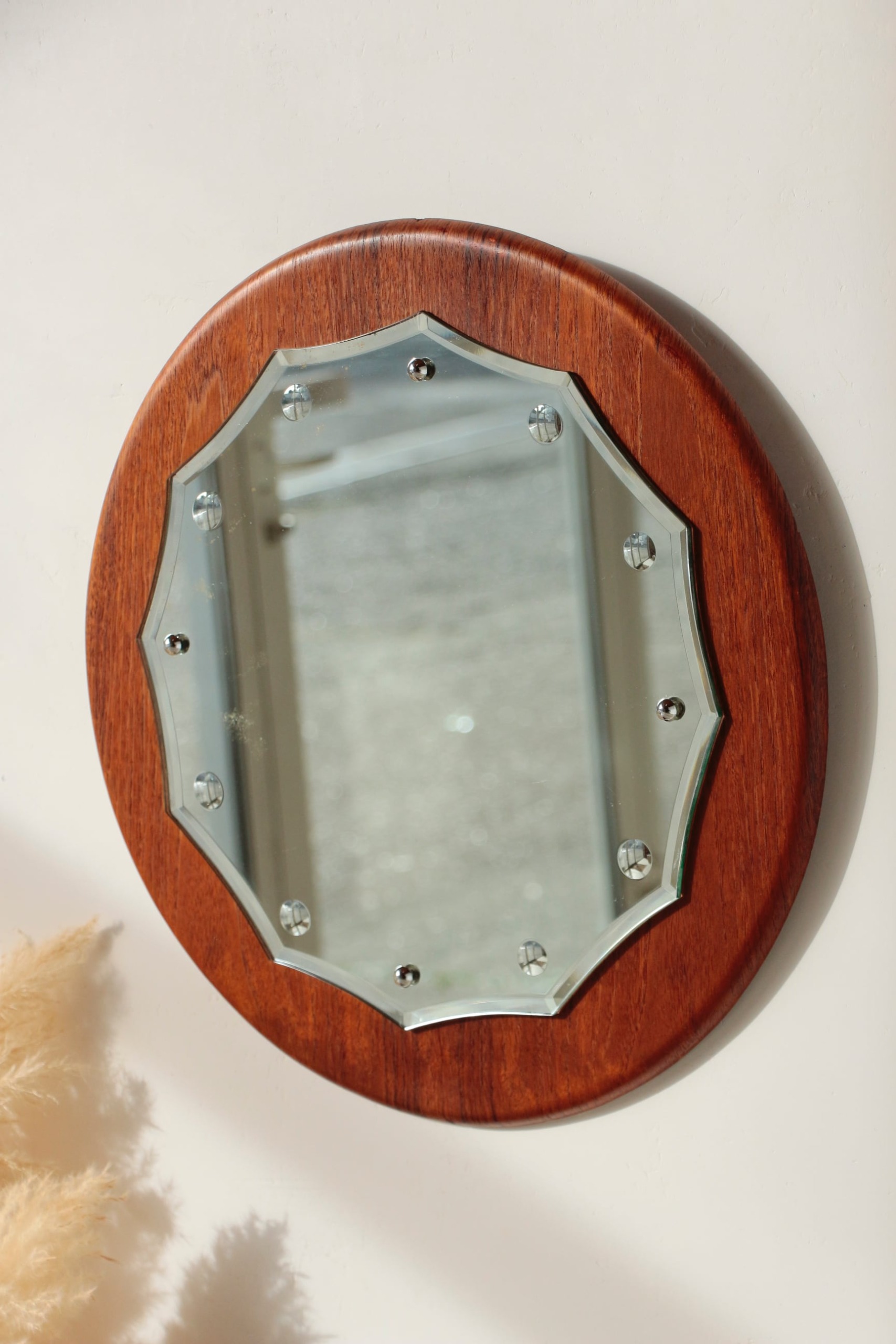 Miroir Rond Vintage en Teck Années 60 – 02.10.25.03
