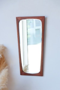 Miroir teck danois trapézoïdal design scandinave années 60