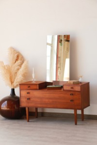 coiffeuse-vintage-teck-avalon.jpg