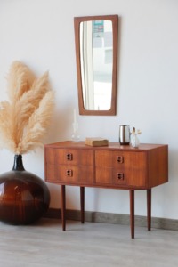 petite-commode-scandinave-teck-vintage.jpg