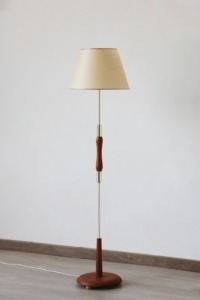 Lampadaire vintage années 60 style scandinave en bois et laiton restauré