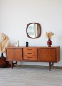 Enfilade en teck années 60 Elliots of Newbury restaurée - Mobilier rétro scandinave