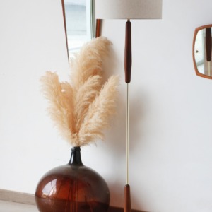 Lampadaire vintage en teck et laiton avec abat-jour crème